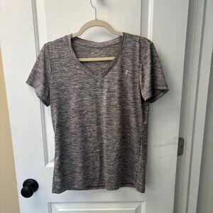 UnderArmour Womens Heatgear athletic shirt